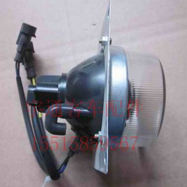 宇通客车配件，前雾灯总成图3