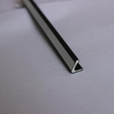 圣益橡塑制品现货供应门底自动包覆式汽车密封条图2