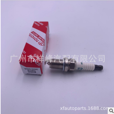 跨境电商专供汽车火花塞铱金火花塞1NZ 1AZ 90919-01240 SK16R11图1