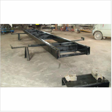 四川资阳侯家坪货箱厂货车车架153四桥大梁汽车车架副梁二梁图3