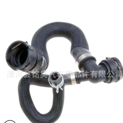 工厂品牌批发量大优惠优质水管适用于路虎揽胜散热器胶管LR034637图3