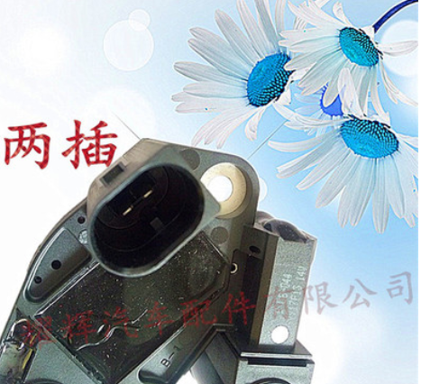 云意原装适用于奔驰跑车SLK 奔驰汽车发电机调节器 稳压器12v配套图2