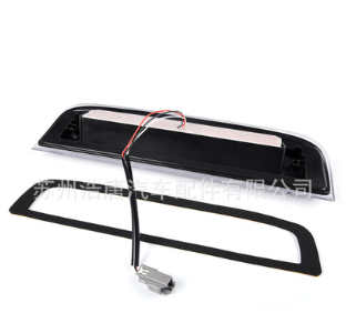 跨境热销刹车灯2014-2018 CHEVY SILVERADO白罩黑底银碗式图2