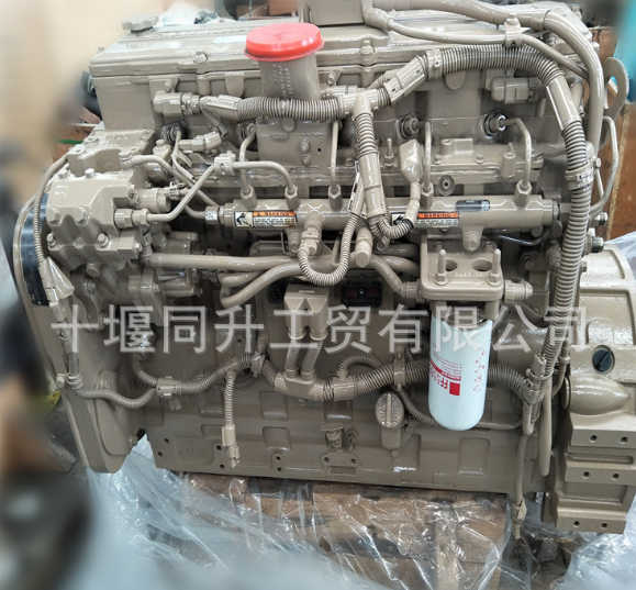 东风康明斯发动机总成 QSC8.3-C260-30 康明斯发动机图2