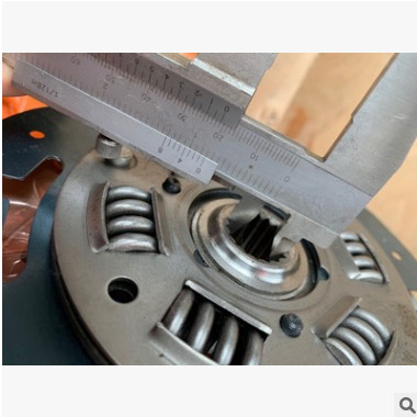 厂家直销供应430大马力375－550离合器片，豪沃T7专用，欧曼专用图3