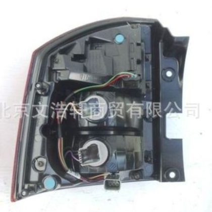适用于Jeep指南者指南针后尾灯炫黑版刹车灯05272908AB05272909AB图2