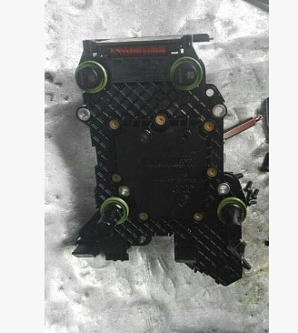 722.9 奔驰S300 S350 S500变速箱电脑VGS2 A0335457332拆车包用图2