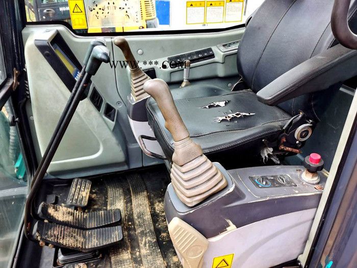 山河智能70E国产二手小挖机新款9成新搭载进口发动机液压系统图8