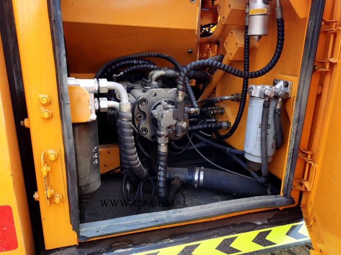 三一SY135-9国产二手挖机中型9成新进口发动机液压系统包运图5