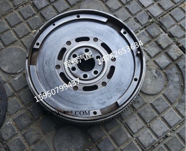 奥迪 A6手动 自动 / 大众宝来 / 帕萨特B5 / 领驭 / 飞轮盘 / 飞轮压盘图3