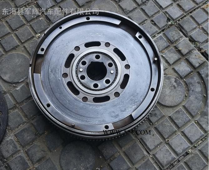 大众帕萨特手动变速箱飞轮压盘 帕萨特B5领域发动机飞轮  奥迪A4A61.8/1.8T飞轮压盘图2