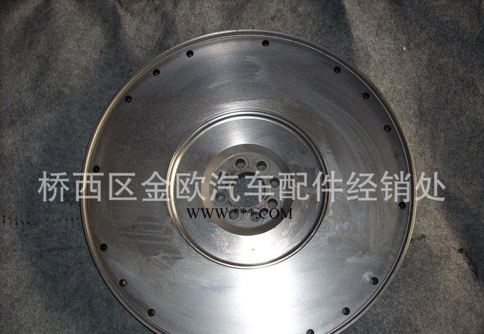 道依茨1015发动机飞轮 道依茨发动机配件 奔驰发动机配件图3