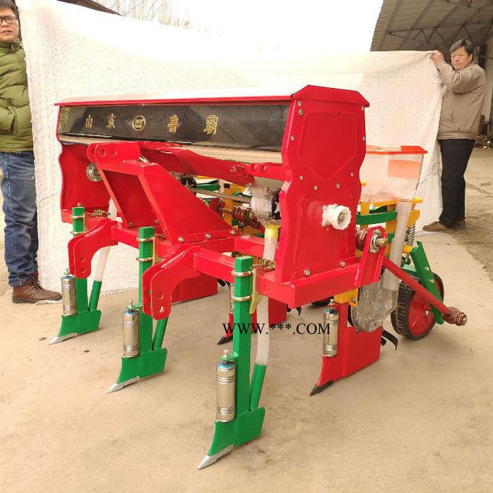 鲁霸三行六连杆悬浮式后传动玉米播种机 玉米精播机厂家图3
