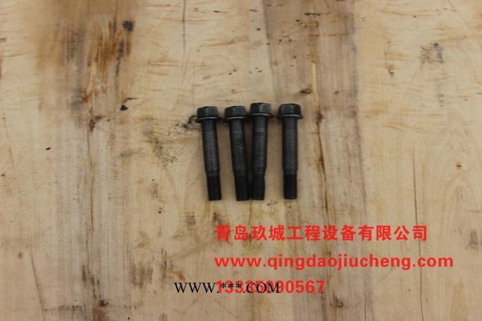 洋马4TNV94连杆螺丝图2