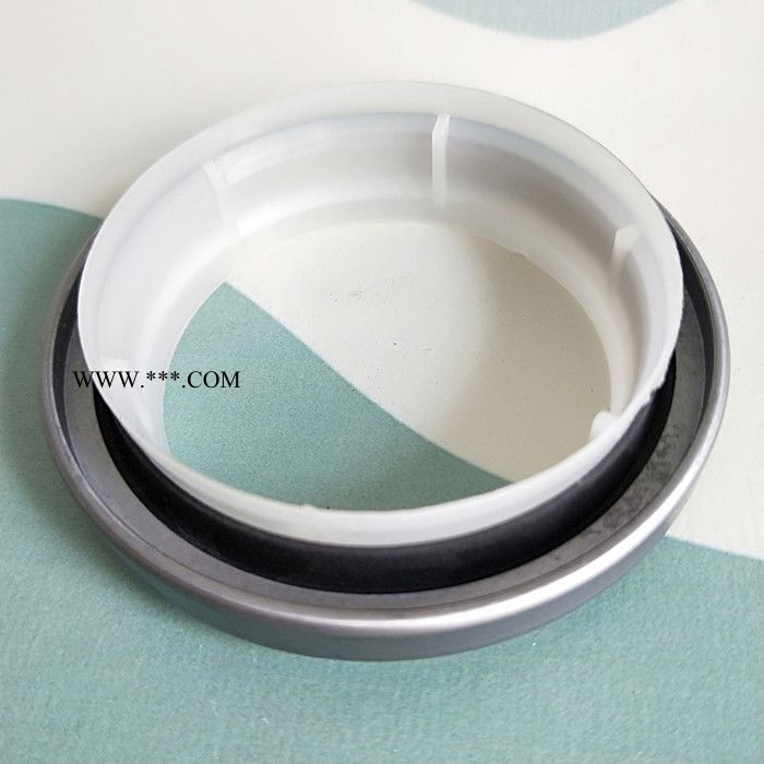 东风240 EQ2082E6D 245 EQ2100E6D军车越野车曲轴前油封A3900709图8