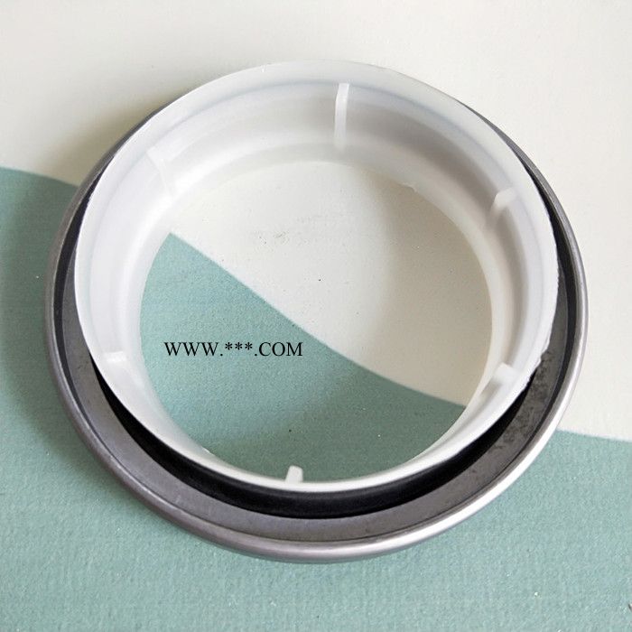 东风240 EQ2082E6D 245 EQ2100E6D军车越野车曲轴前油封A3900709图2