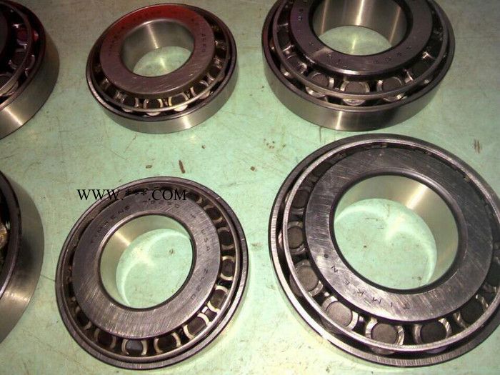 英格索兰活塞空压机维修图2