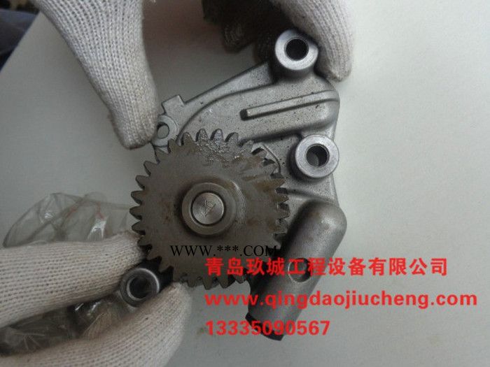 洋马4TNV94机油泵图2