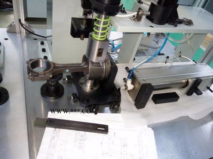 活塞销卡环压装机图2