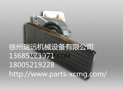 供应徐工GR165平地机配件800105924油门踏板ZY75-00TP图3
