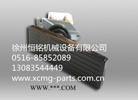 供应徐工GR165平地机配件800105924油门踏板ZY75-00TP图2