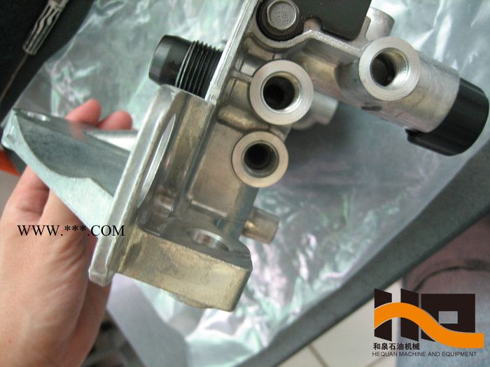 沃尔沃配件VOLVO皮带张紧轮沃尔沃发电机组配件21155561图2