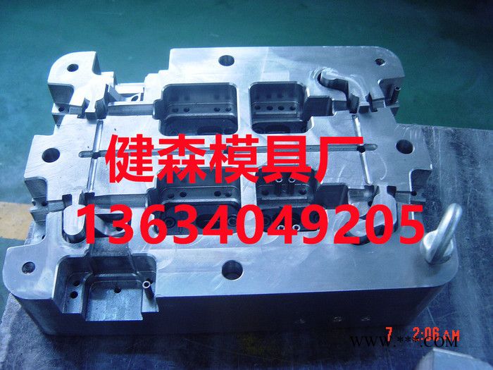 汽车立柱模具 汽车内饰件仪表板模具 大众汽车仪表套模具加工图2