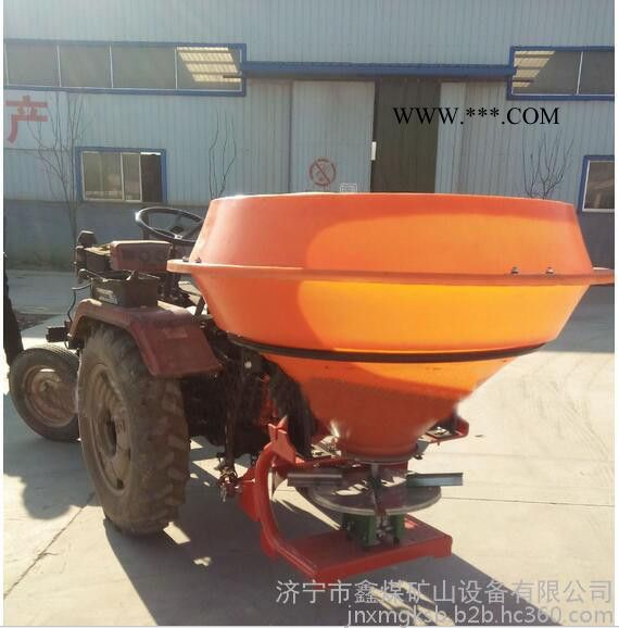 大型拖拉机后置撒肥机 悬挂传动轴施肥机 大容量塑料桶抛肥机性能图2