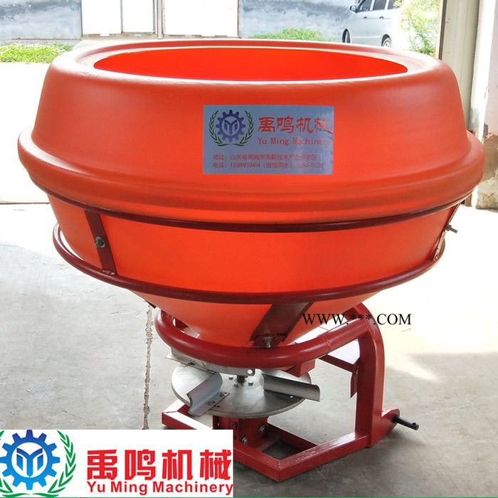 78禹鸣机械**撒肥机大容量塑料化肥抛撒机拖拉机传动轴带动撒播机防腐蚀1000斤大容量撒肥机图4