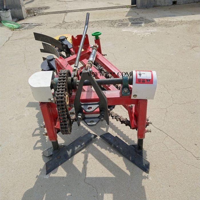 宇豪 大型传动轴花生专用收获机 平铺链条花生收获机 链条式花生收获机 果子出土机图4