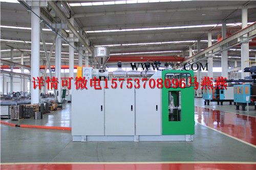 机油桶吹塑机--通佳4L机油桶设备润滑油桶吹塑机图4