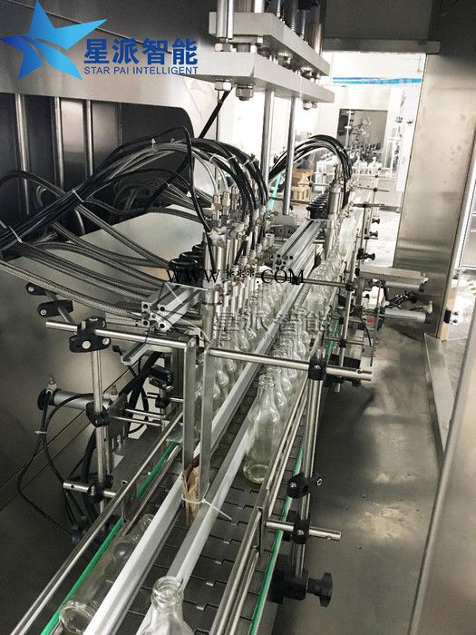 蒙阴县 齿轮油自动灌装机 不锈钢液体灌装机超长质保图4