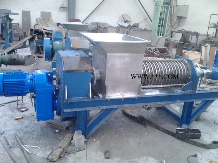 榨汁机小型1吨5吨花椒压榨机油渣分离机专业生产厂家出汁率高图2