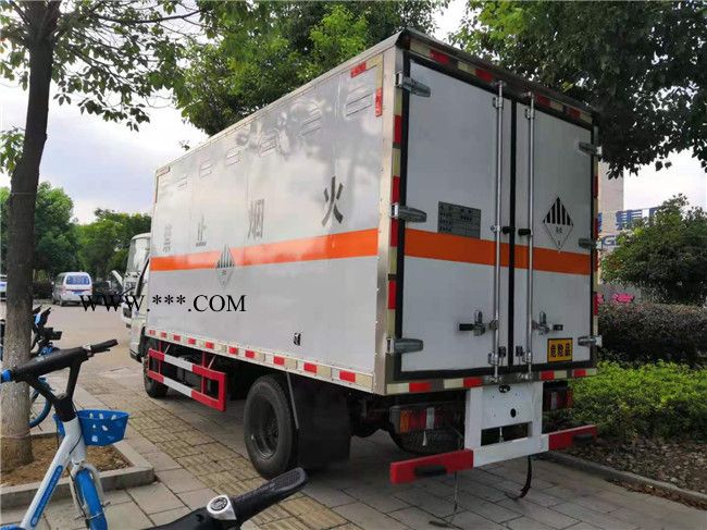 上饶危险品九类运输车官网   咋想/废机油运输车全系列 报价图4