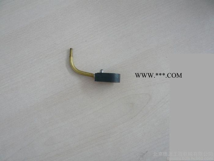 神钢日野纯正配件            机油喷射体图4