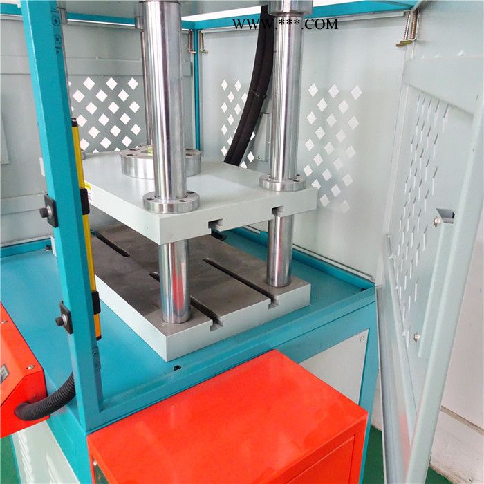 精密液压裁断机四柱式油压冲切机油压机图3