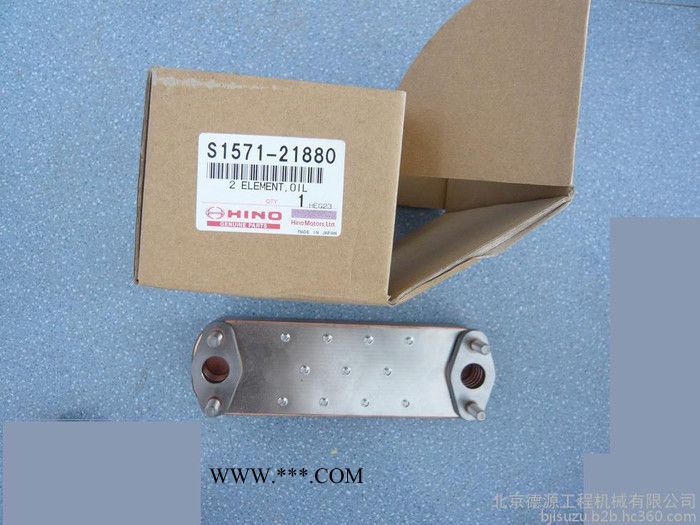 日钢日野纯正配件   机油散热器芯图2