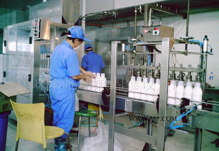 常压自流式灌装机-玻璃水灌装机图2