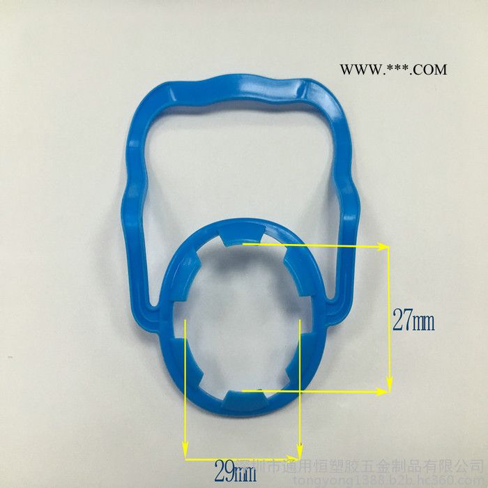 玻璃水搭扣 双瓶提手扣 塑料提手 双孔饮料提手 彩盒手提扣饮料瓶连体手提手扣玻璃水搭扣图2