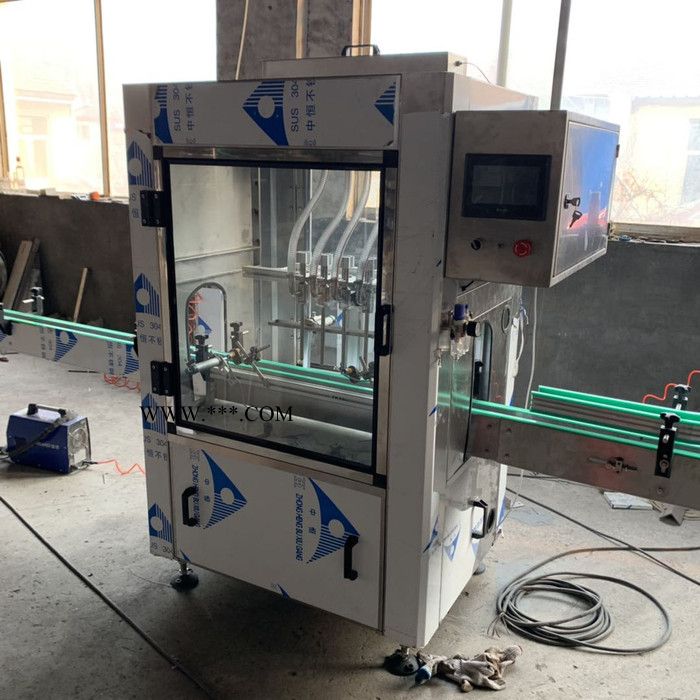 农药杀虫剂液体灌装机玻璃水灌装机四头农药灌装机图1