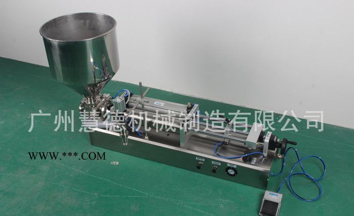 新款 洗衣液灌装机 玻璃水灌装机 卧式转阀料斗灌装机