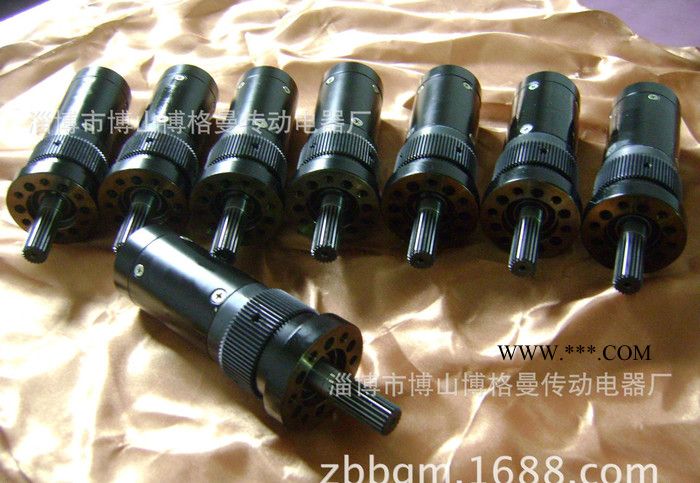 客车、地铁自动门专用行星减速器图3