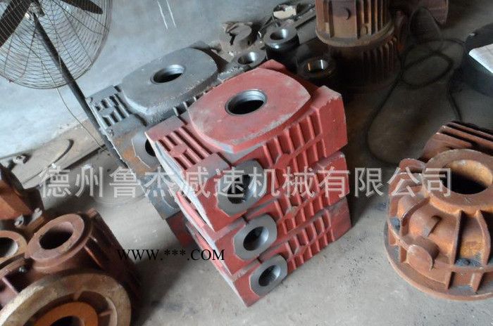 蜗轮蜗杆减速机 WHT42通用型蜗轮减速机 wht圆弧齿圆柱蜗杆减速机 涡轮减速机 蜗杆减速机 蜗轮减速器 WHT42图4