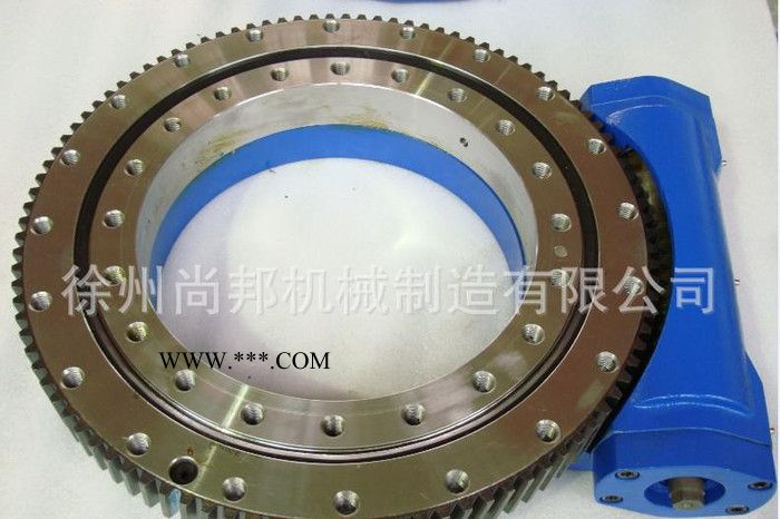 减速机:太阳能跟踪系统用回转驱动,回转式减速器:SE12-78-25R图3