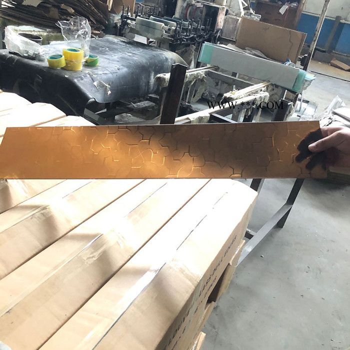 中空玻璃百叶窗 百叶窗玻璃屏风 镀膜百叶窗玻璃片 玻璃贴纸百叶窗 百叶窗玻璃出口 百叶窗隔断价格图5