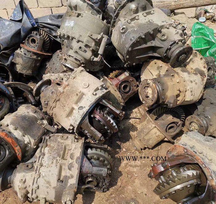 东海县桃林镇英航汽车配件  斯太尔红岩欧曼大力神汉德解放AOE重汽差减速器总成图3