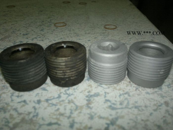 除锈剂 去锈剂 去除铁锈 锈垢 除锈液 除锈水 除锈油 工业产品 金属 钢筋 钢材 铝合金 钢板 金属管道 去除铁锈图3