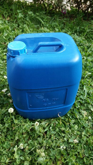 供应昆明三合一磷化液，四合一磷化液除锈剂，切削液，各种油漆图3