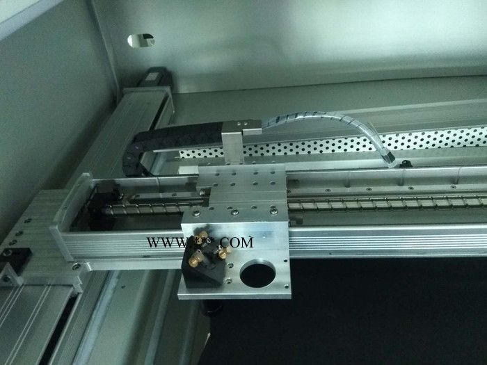 群英高精度激光切割机 电镀膜片/触摸屏/不干胶/有机玻璃激光切割雕刻机激光裁床图3