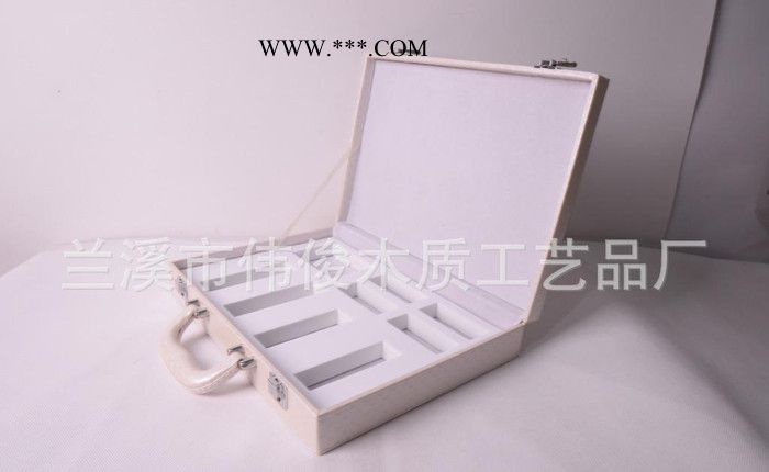 伟俊出品 汽车镀膜镀金礼盒 汽车美容用品皮质礼盒 汽车纳米皮图2
